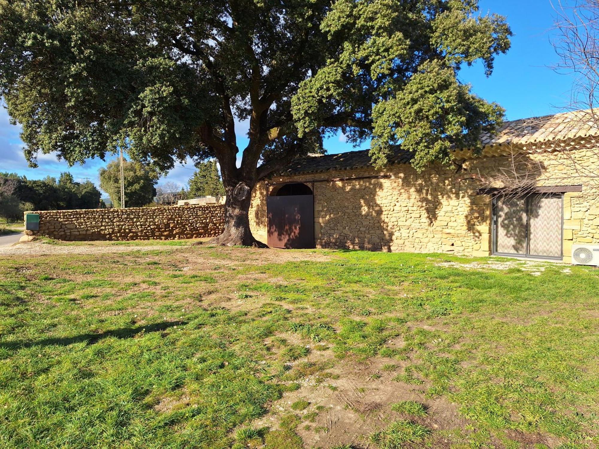 סוז-לה-רוס Chez Vero Chambres D'Hotes & Maison En Pierre Contemporaine מראה חיצוני תמונה