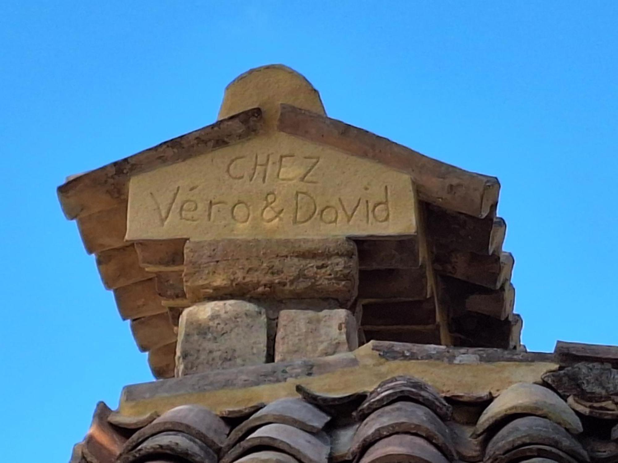 סוז-לה-רוס Chez Vero Chambres D'Hotes & Maison En Pierre Contemporaine מראה חיצוני תמונה