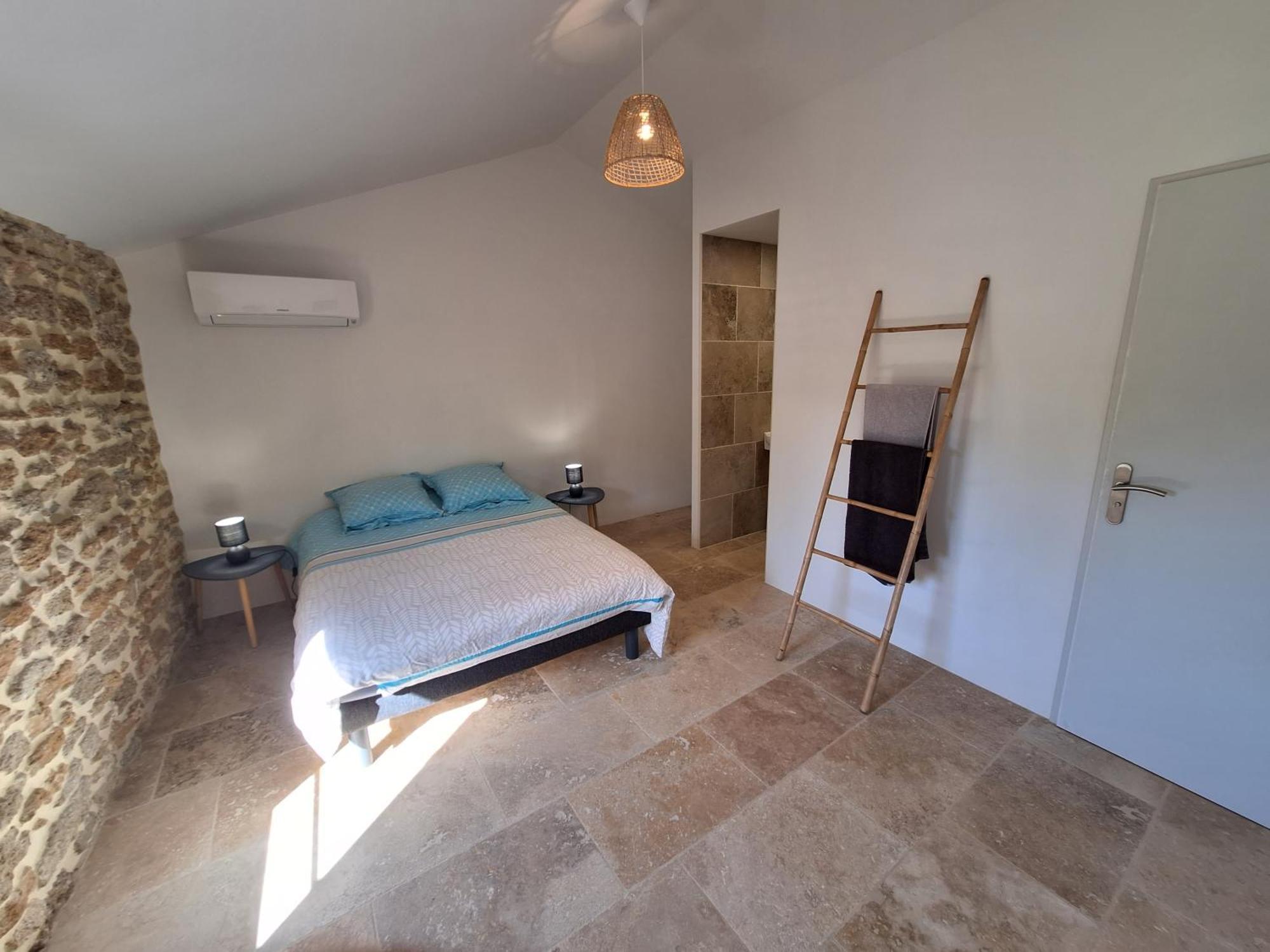 סוז-לה-רוס Chez Vero Chambres D'Hotes & Maison En Pierre Contemporaine מראה חיצוני תמונה